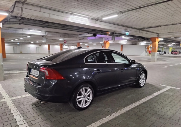 Volvo S60 cena 39000 przebieg: 183797, rok produkcji 2012 z Łódź małe 232